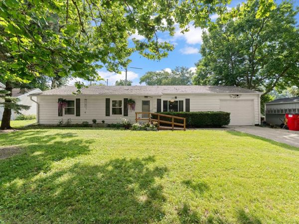 1416 Scottsdale Drive , Champaign, IL 61821