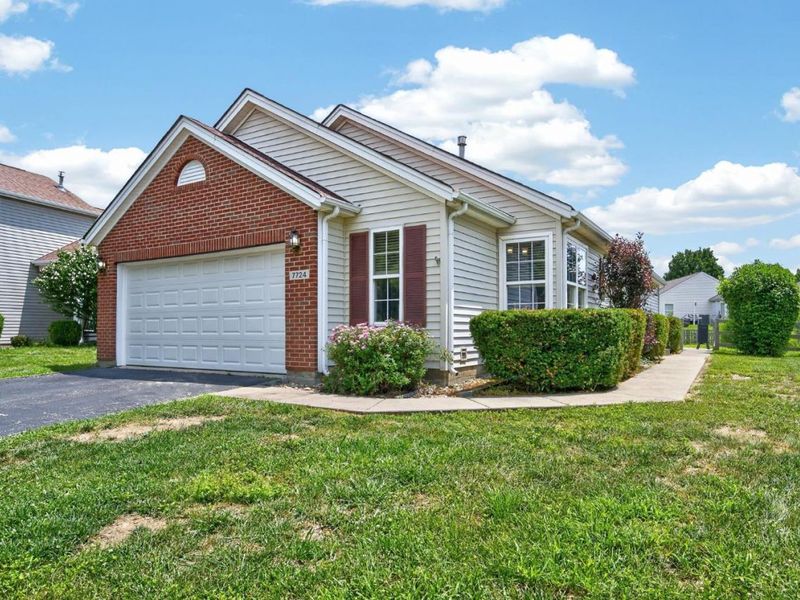 7724 Hillsdowne Circle, Maineville, OH 45039 Photo 1