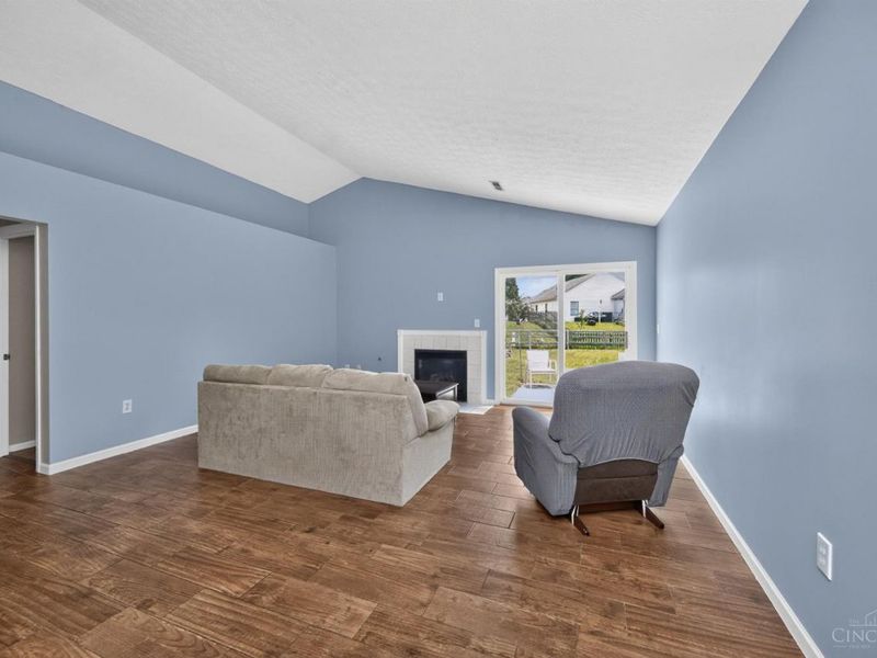 7724 Hillsdowne Circle, Maineville, OH 45039 Photo 6