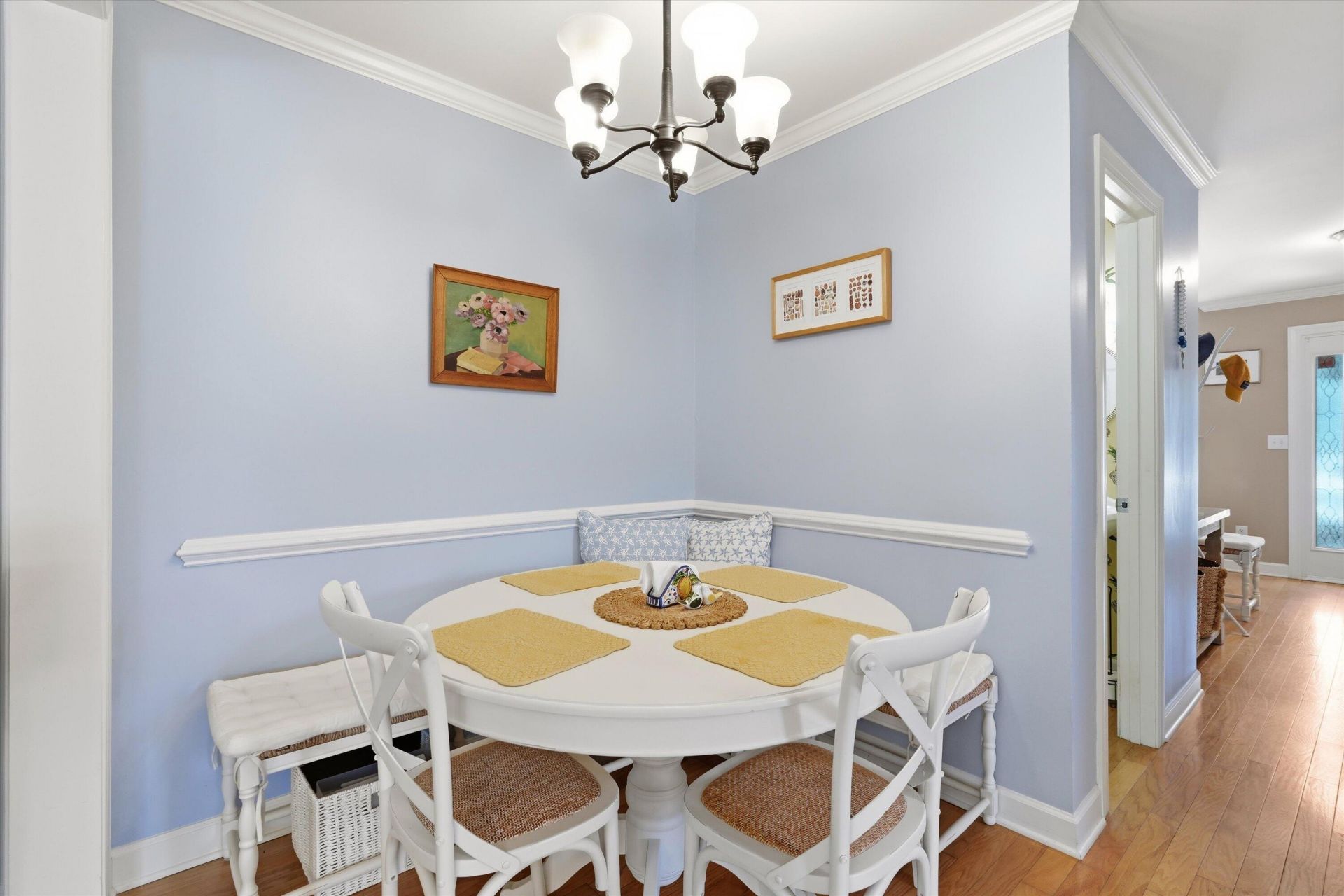 1001 Ventura Place Photo 11