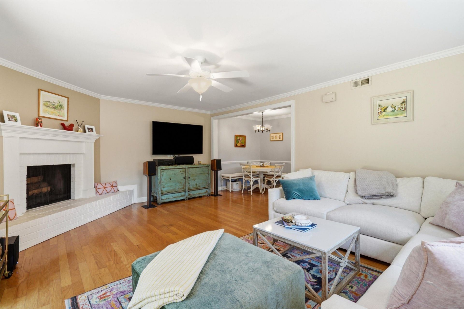 1001 Ventura Place Photo 14