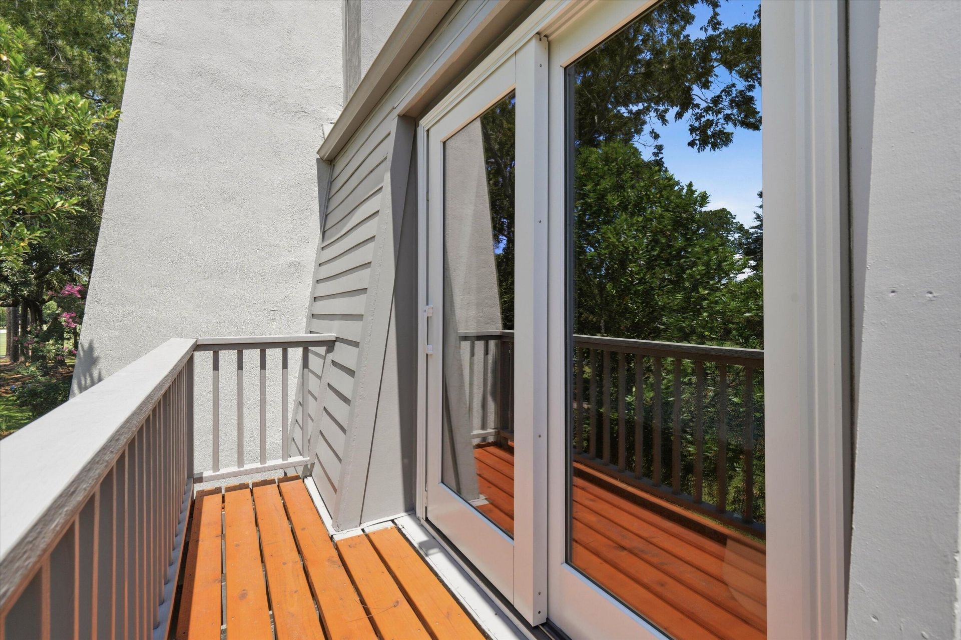 1001 Ventura Place Photo 23