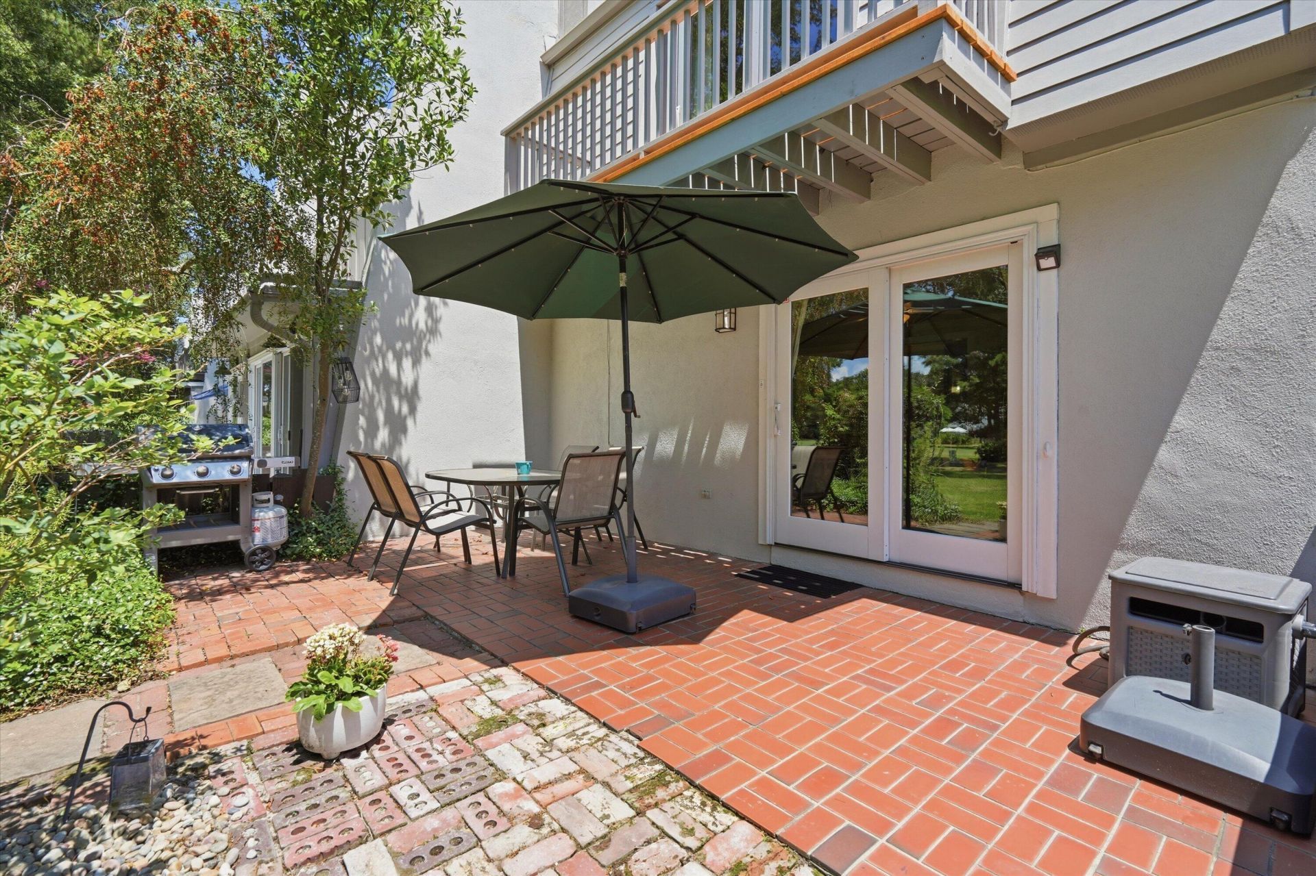 1001 Ventura Place Photo 31