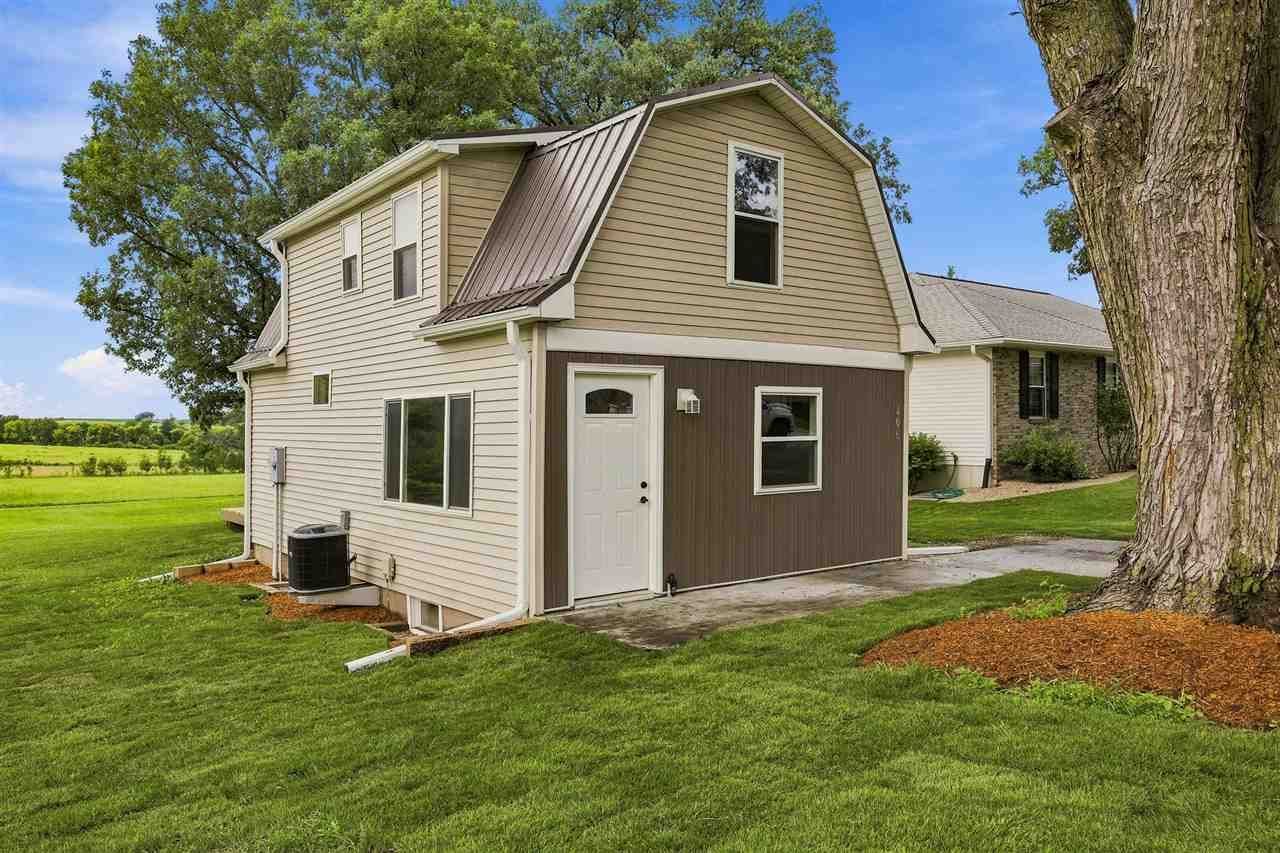 406 2nd St S, Coggon, IA 52218 Main Photo
