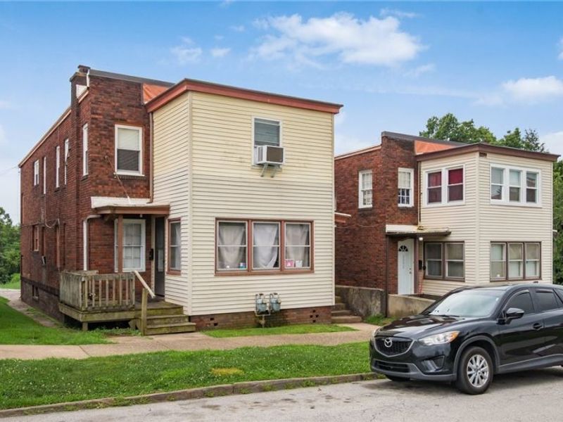 1002 & 1004 Gaston Avenue, Cambridge, OH 43725 Photo 2