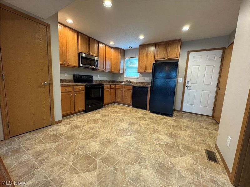 513, 515 & 517 Wheeling Avenue, Cambridge, OH 43725 Photo 21
