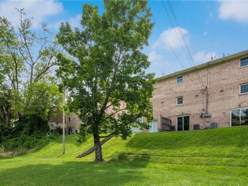 1941 & 1947 Creston Road, Cambridge, OH 43725 Photo 9