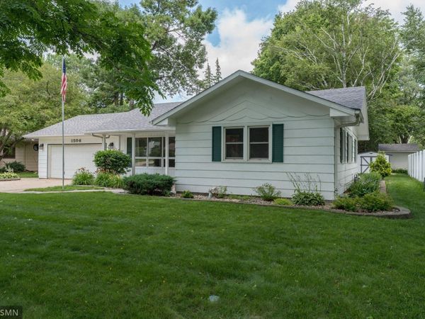 1506 James Drive , Mankato, MN 56003