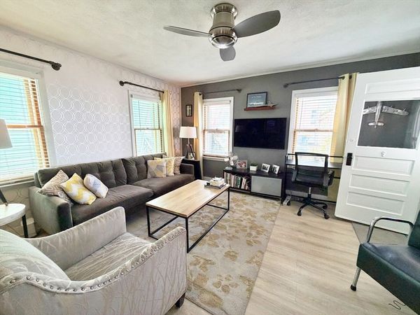 4 Foam St, Unit 4, Winthrop, MA 02152