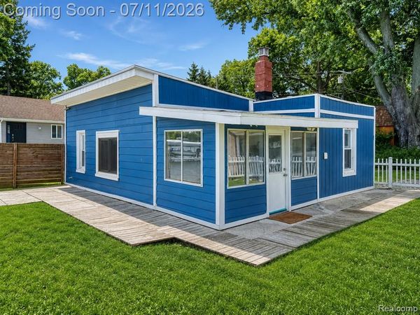 95 N Hulbert Street, White Lake Twp, MI 48386