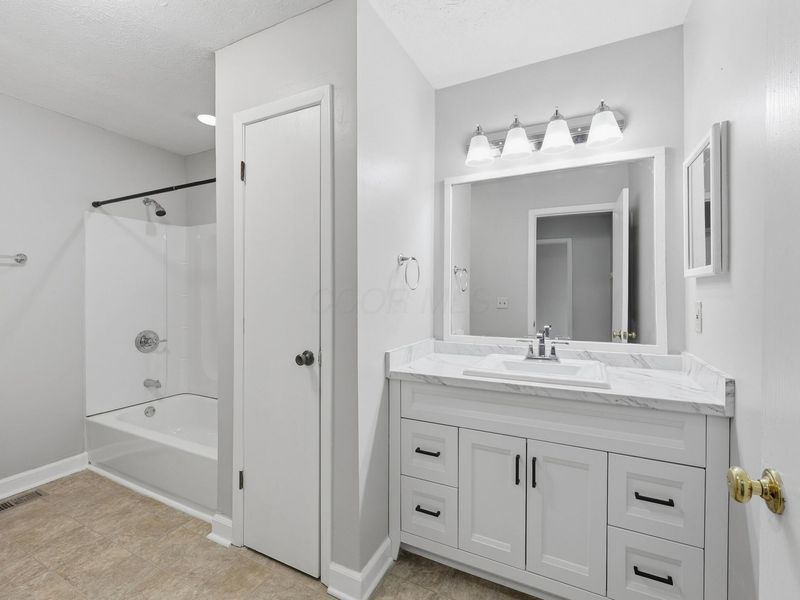 2185 Belltree Drive, Reynoldsburg, OH 43068 Photo 10