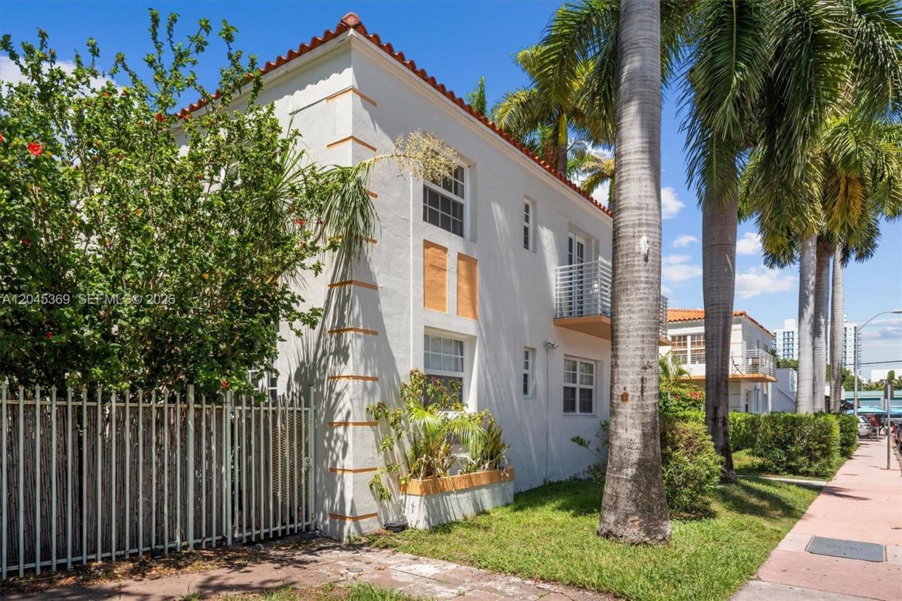439 15th St , Unit 8, Miami Beach, FL 33139 Photo