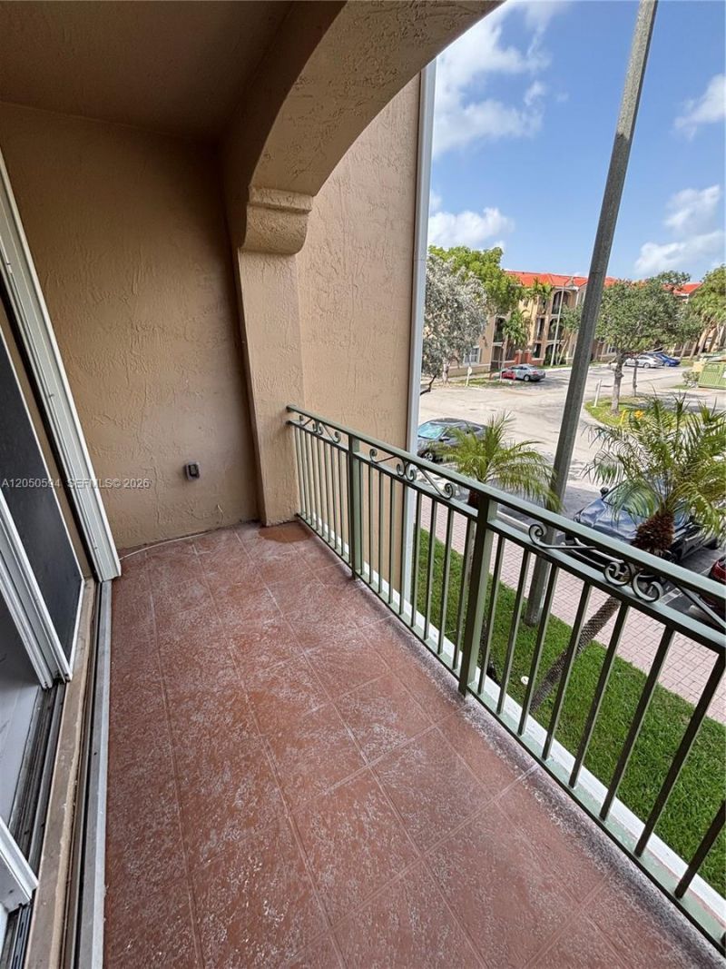 6440 NW 114th Ave, Unit 424, Doral, FL 33178 Photo