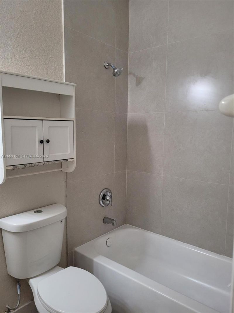 1663 SE 29th St , Unit 208, Homestead, FL 33035 Photo