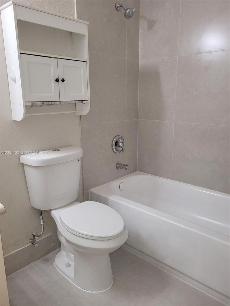 1663 SE 29th St , Unit 208, Homestead, FL 33035 Photo