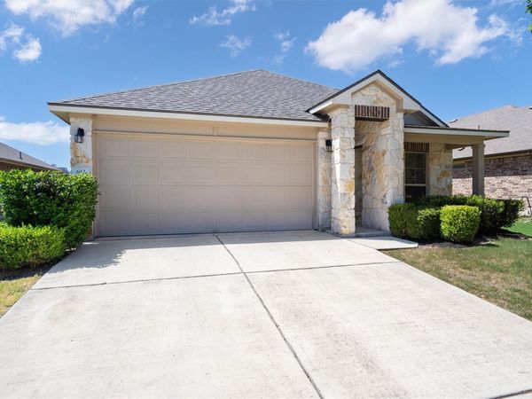 612 Heinatz Flat LN, Leander, TX 78641