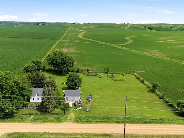 12242 70th Street, Olin, IA 52320