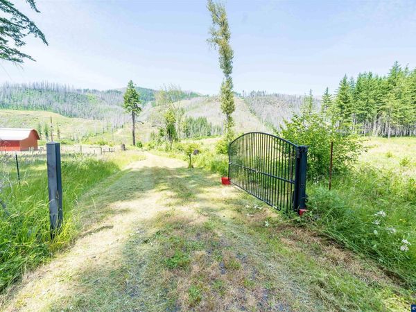51789 Gates Bridge E, Gates, OR 97346