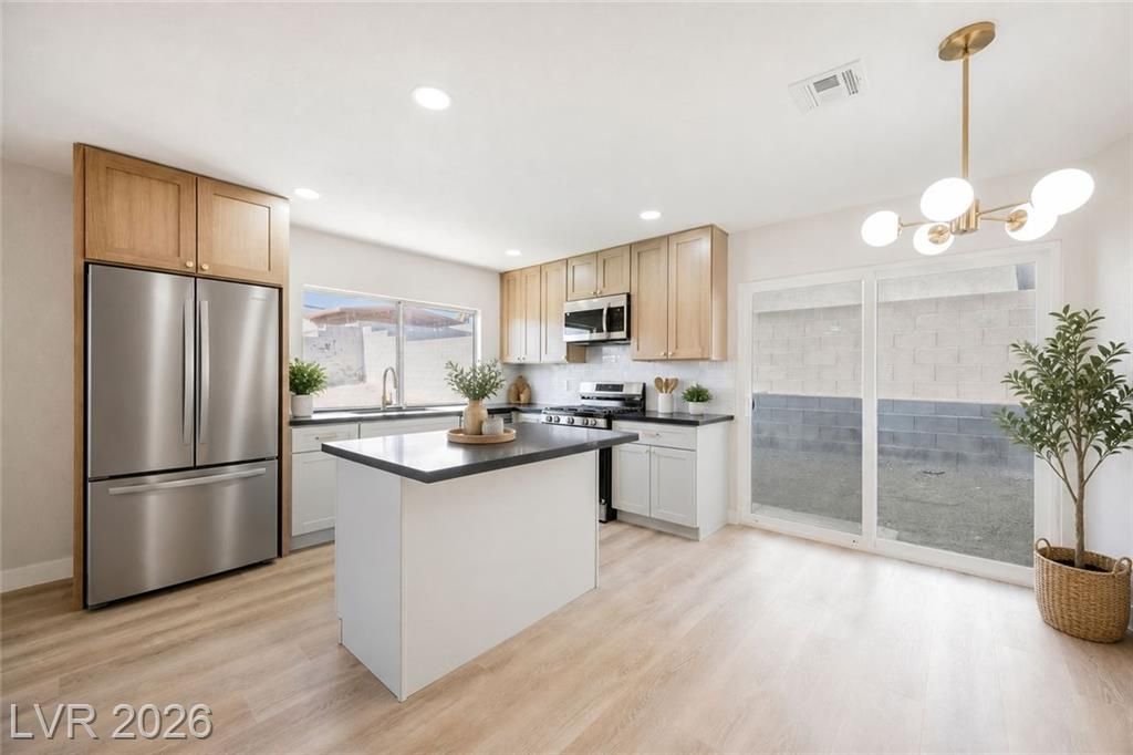 6800 Legalla Lane, Las Vegas, NV 89156 Main Photo