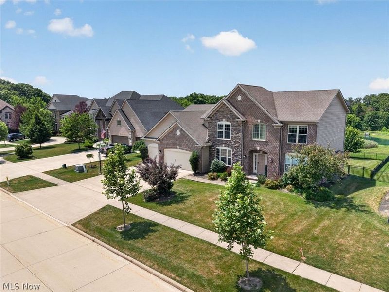 22334 Pinnacle Point, Strongsville, OH 44149 Photo 2