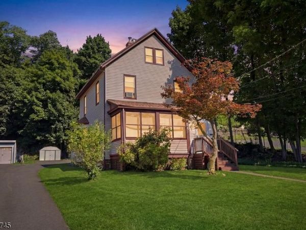 60 Martin Rd, Verona, NJ 07044