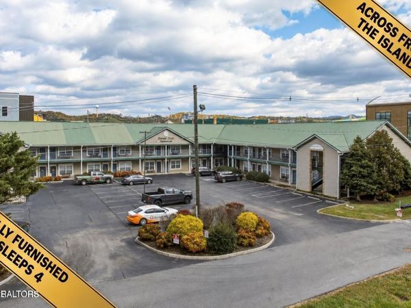 2743 Colonial Drive, Unit 205, Pigeon Forge, TN 37863