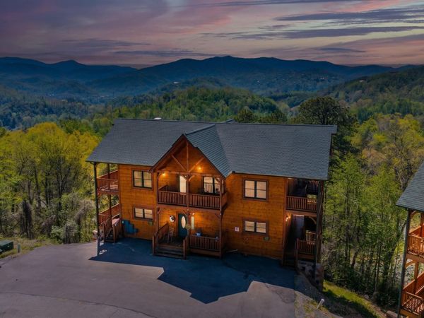 782 Park Vista Way , Gatlinburg, TN 37738