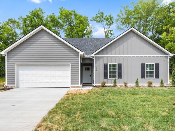 124 Centennial Lane , Columbia, TN 38401