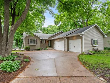 3067 Alexander Lane, Mound, MN 55364