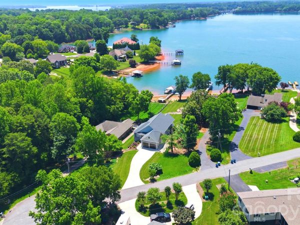 4293 Harbor Lane, Sherrills Ford, NC 28673