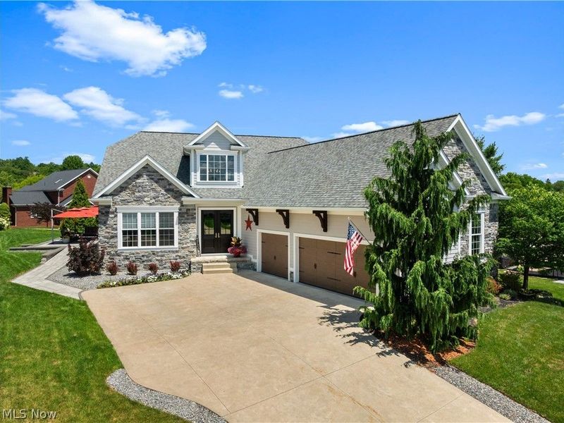 6467 Friarwood Circle NW, Canton, OH 44718 Photo 1