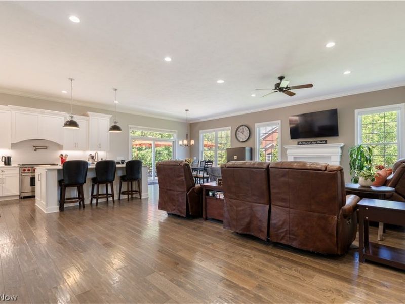 6467 Friarwood Circle NW, Canton, OH 44718 Photo 10