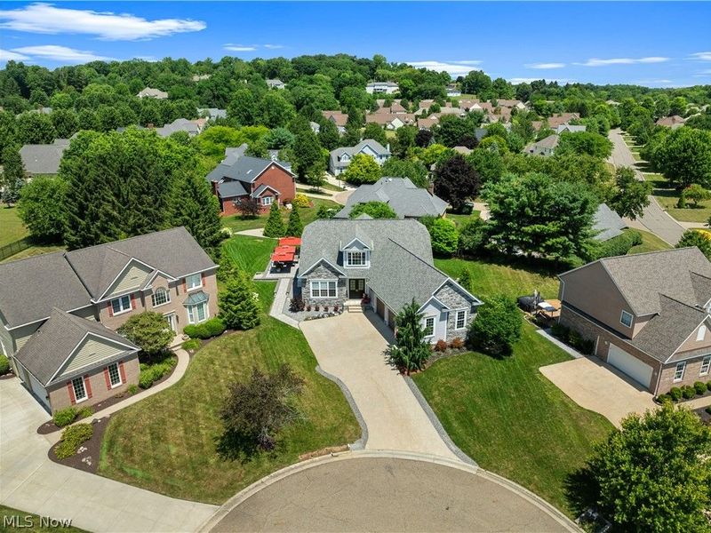 6467 Friarwood Circle NW, Canton, OH 44718 Photo 2