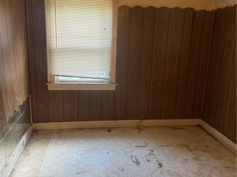 1734 Hillview Road, Cleveland, OH 44112 Photo 11