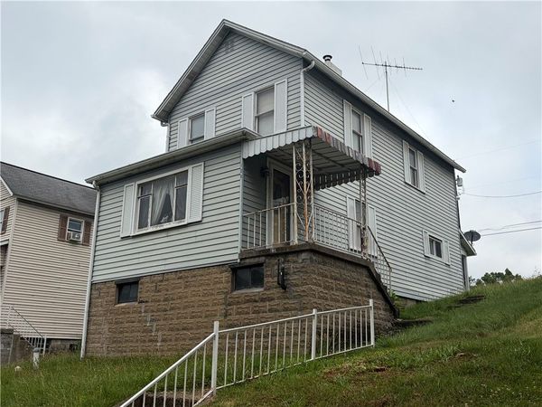 256 Leckrone Highhouse, McClellandtown, PA 15458