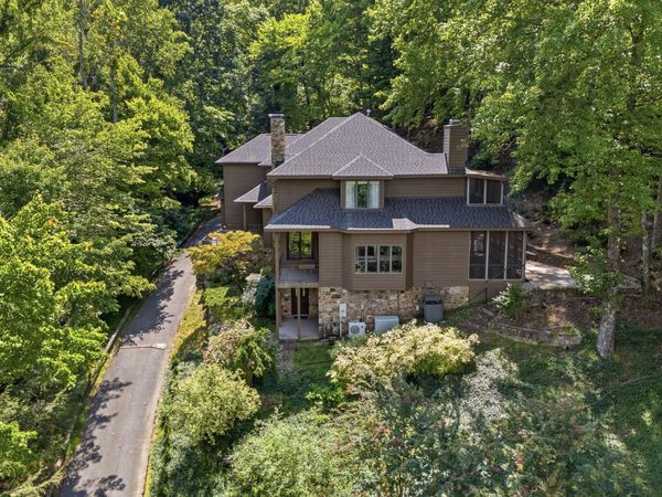3226 Peakwood DR SW, Roanoke, VA 24014