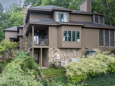 3226 Peakwood DR SW, Roanoke, VA 24014