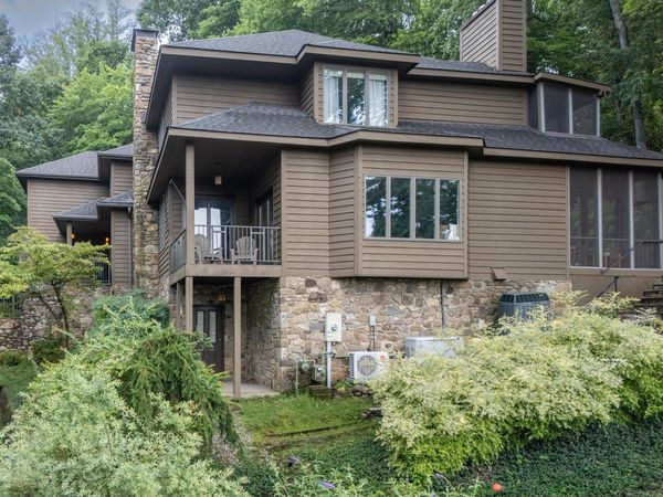 3226 Peakwood DR SW, Roanoke, VA 24014