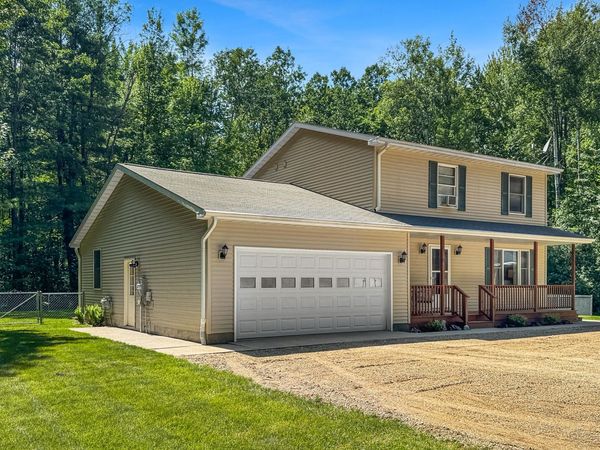 402 Indiana Avenue, Cadillac, MI 49601