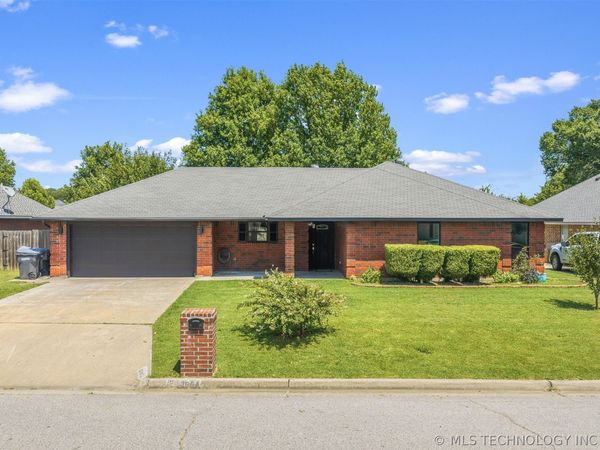 1604 Southern Hills , Ardmore, OK 73401