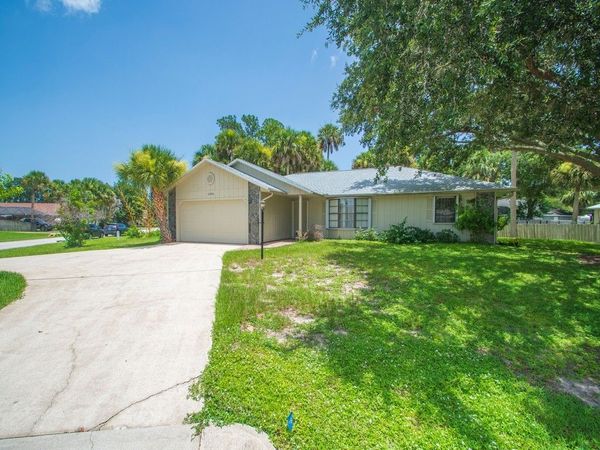 1306 Barber Street , Sebastian, FL 32958