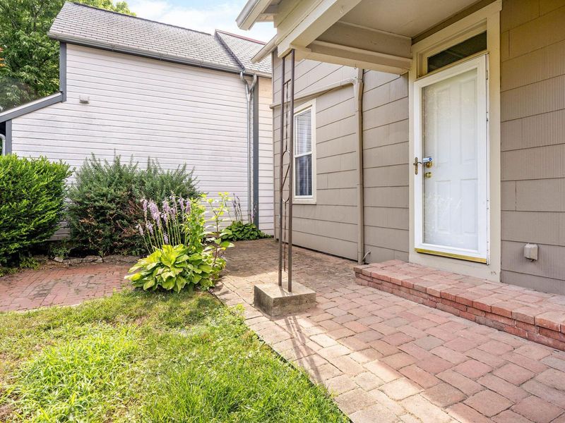 110 Concord Place , Columbus, OH 43206 Photo 24
