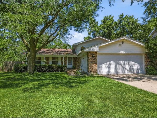 82 Sherbon Lane , Crystal Lake, IL 60014