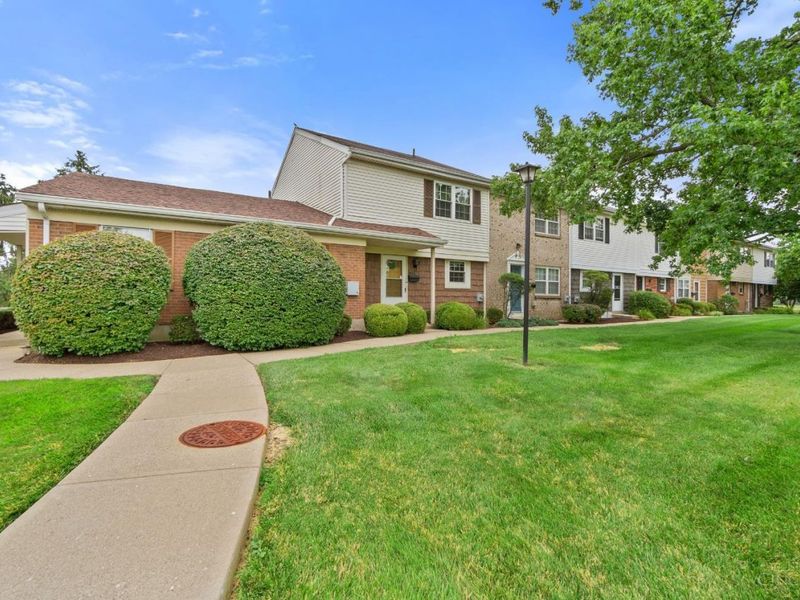 3495 Amberway Court, Colerain Township, OH 45251 Photo 2