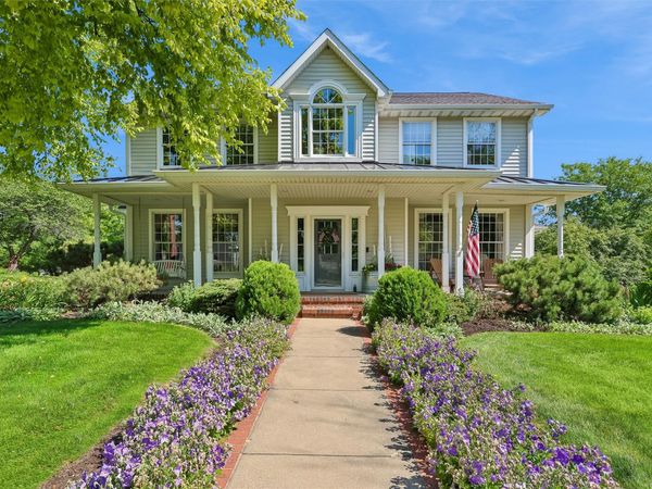 8507 Newbury Court, Johnston, IA 50131