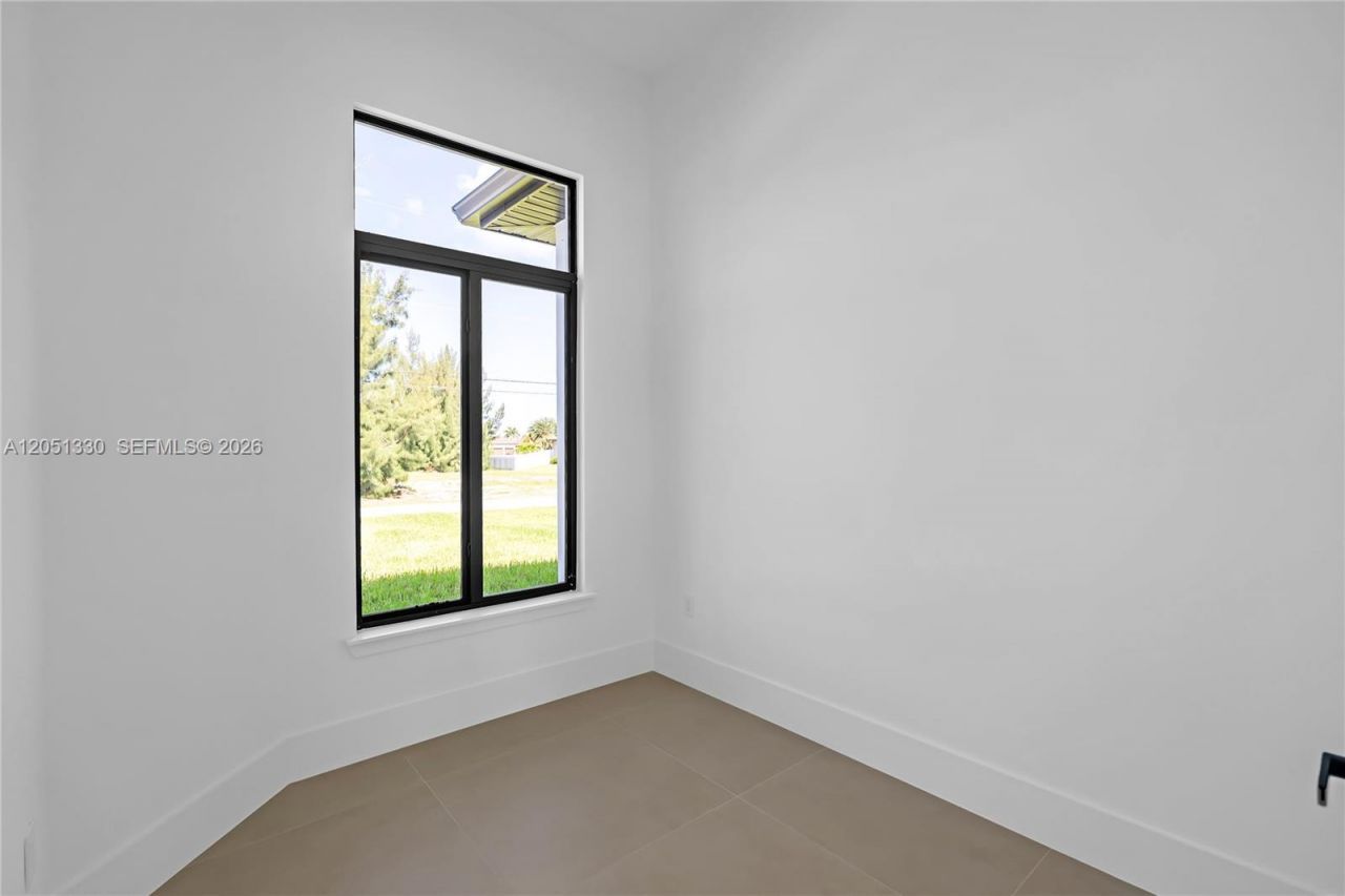 129 SW 34th Ave , Cape Coral, FL 33991 Photo