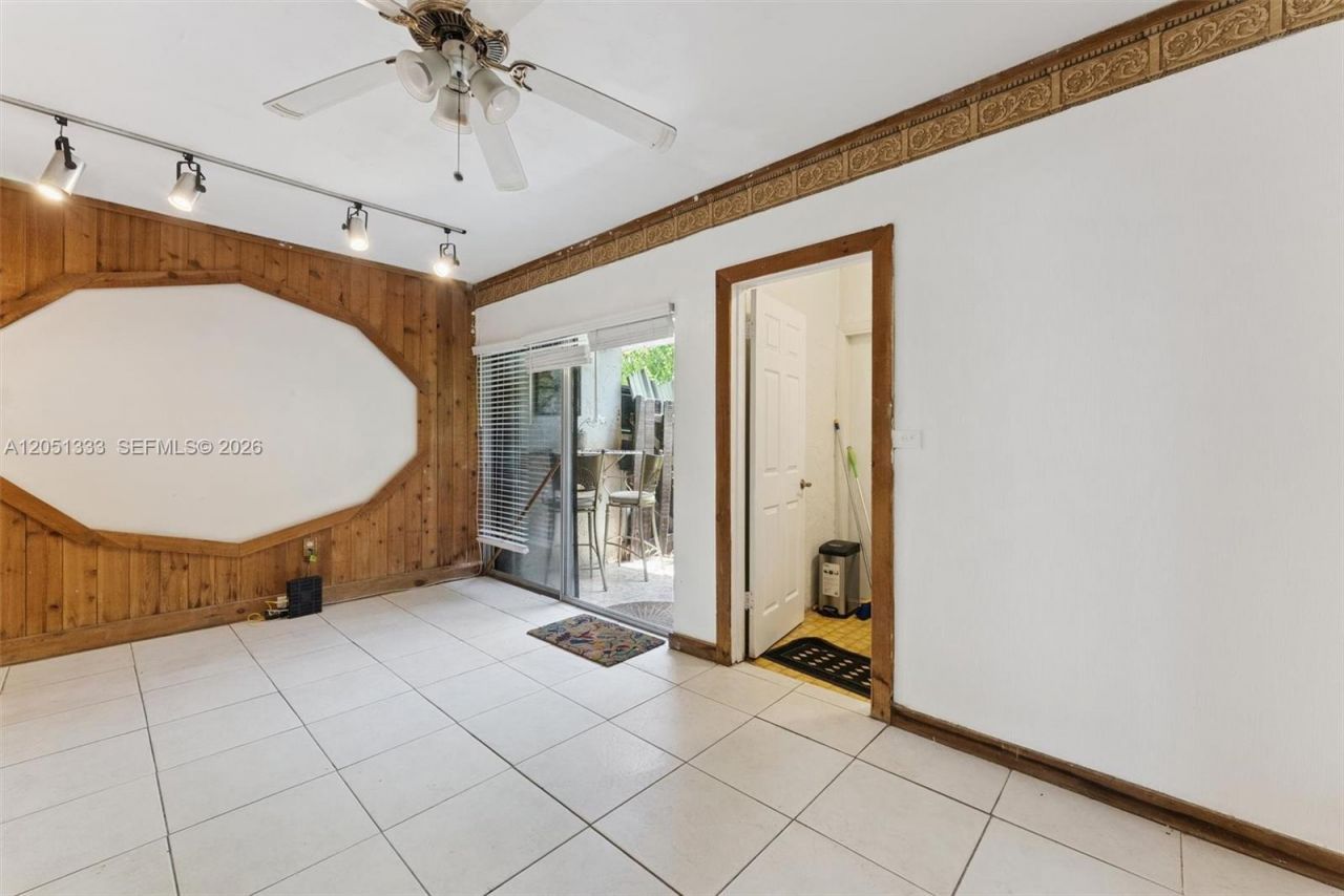 14241 Memorial Hwy 9f Hwy , Miami, FL 33161 Photo
