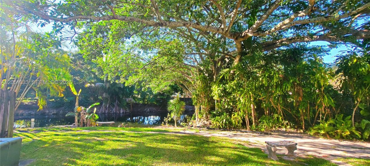 14241 Memorial Hwy 9f Hwy , Miami, FL 33161 Photo
