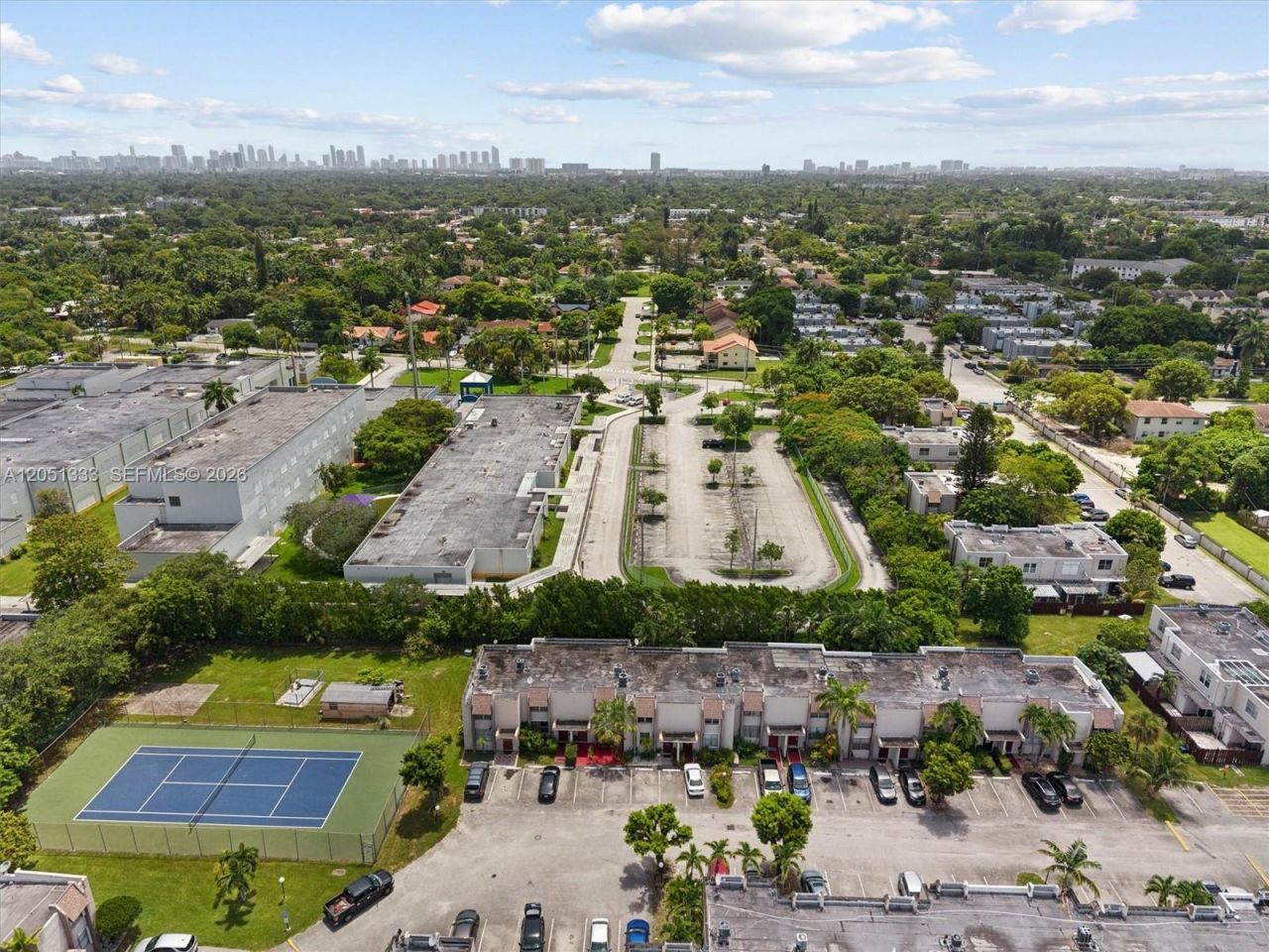 14241 Memorial Hwy 9f Hwy, Miami, FL 33161 Photo