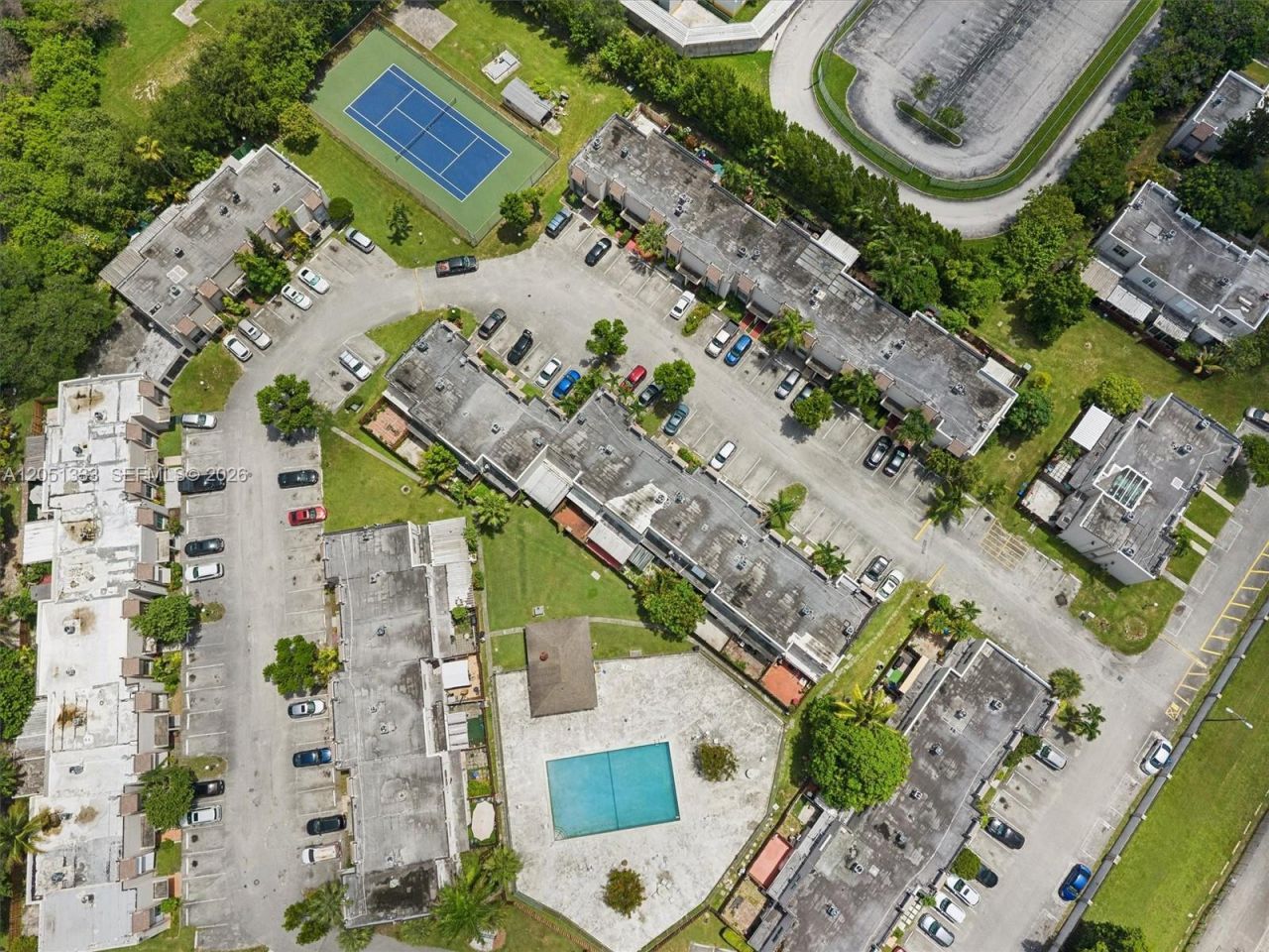 14241 Memorial Hwy 9f Hwy, Miami, FL 33161 Photo